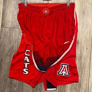 Arizona Mens Basketball shorts w/pockets Large/Worn 3-5 Times only/Not outdoors